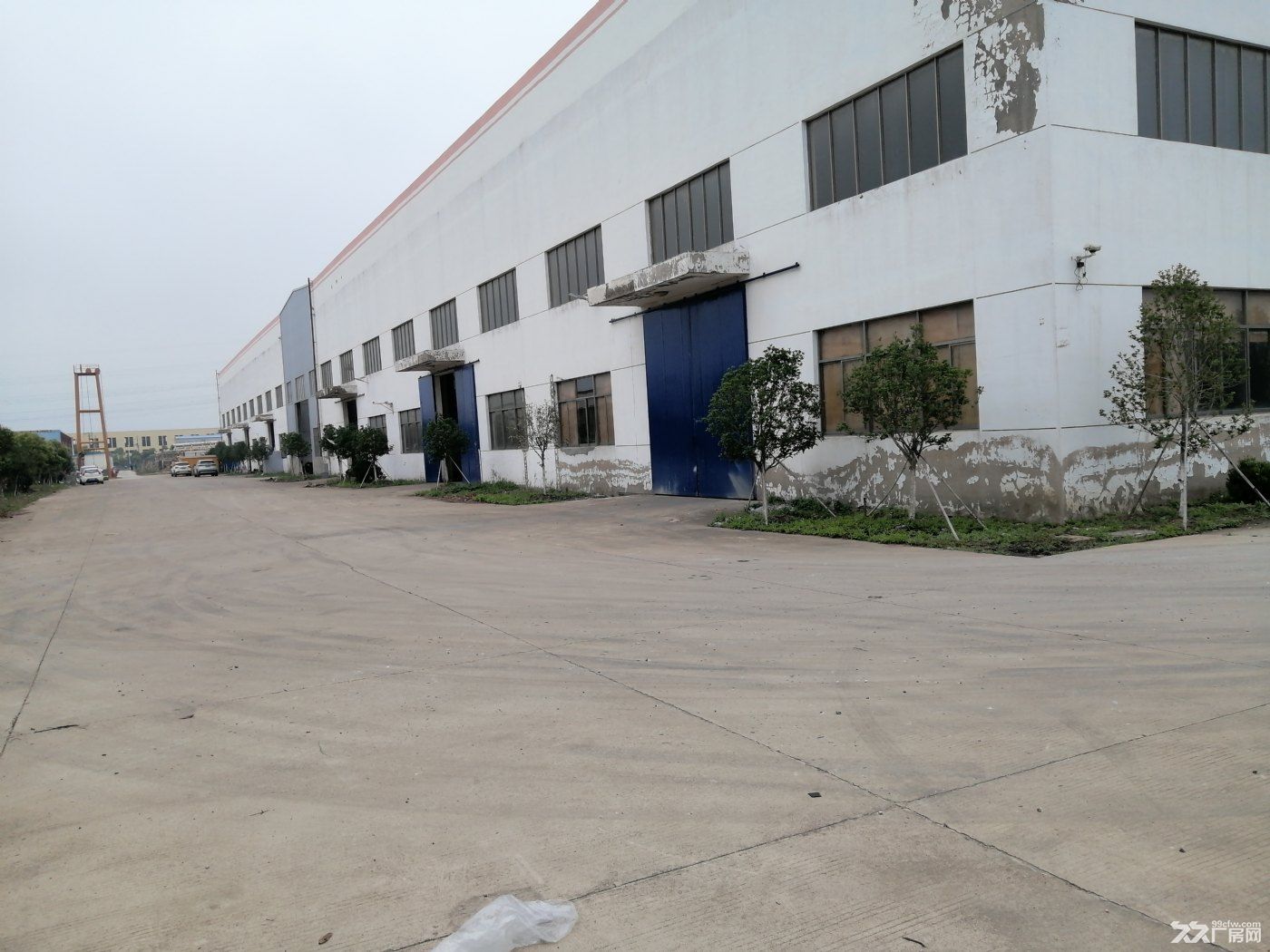 建湖开发区带行车3500㎡、附属600㎡厂房出租 - 2