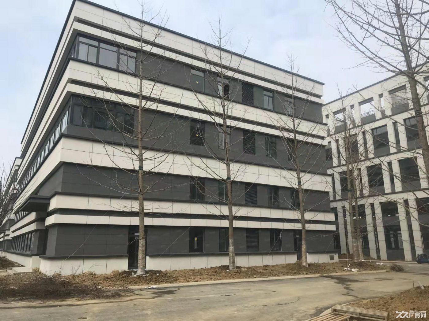 标准厂房出售,国土50年产权,首付低,可按揭 - 2