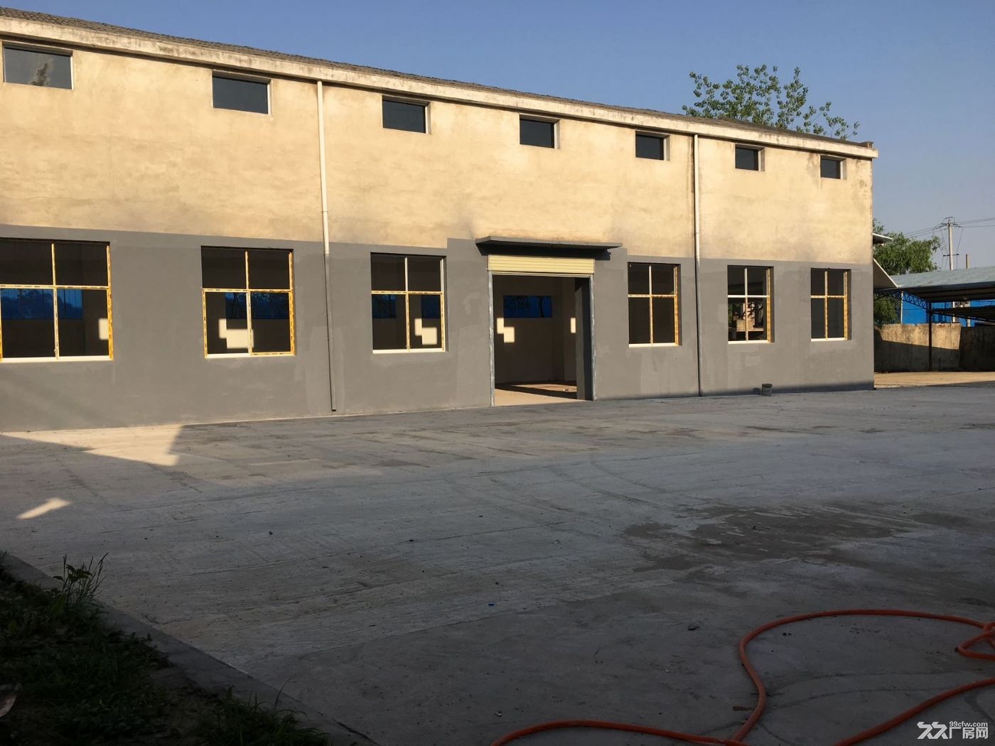 葛店开发区独门独院厂房出租