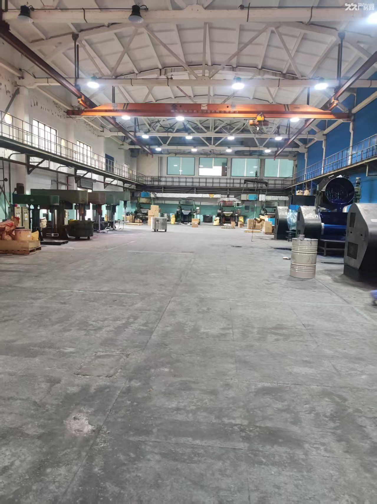 惠南园区2000一500平起分单层厂房出租有航车可生产加工