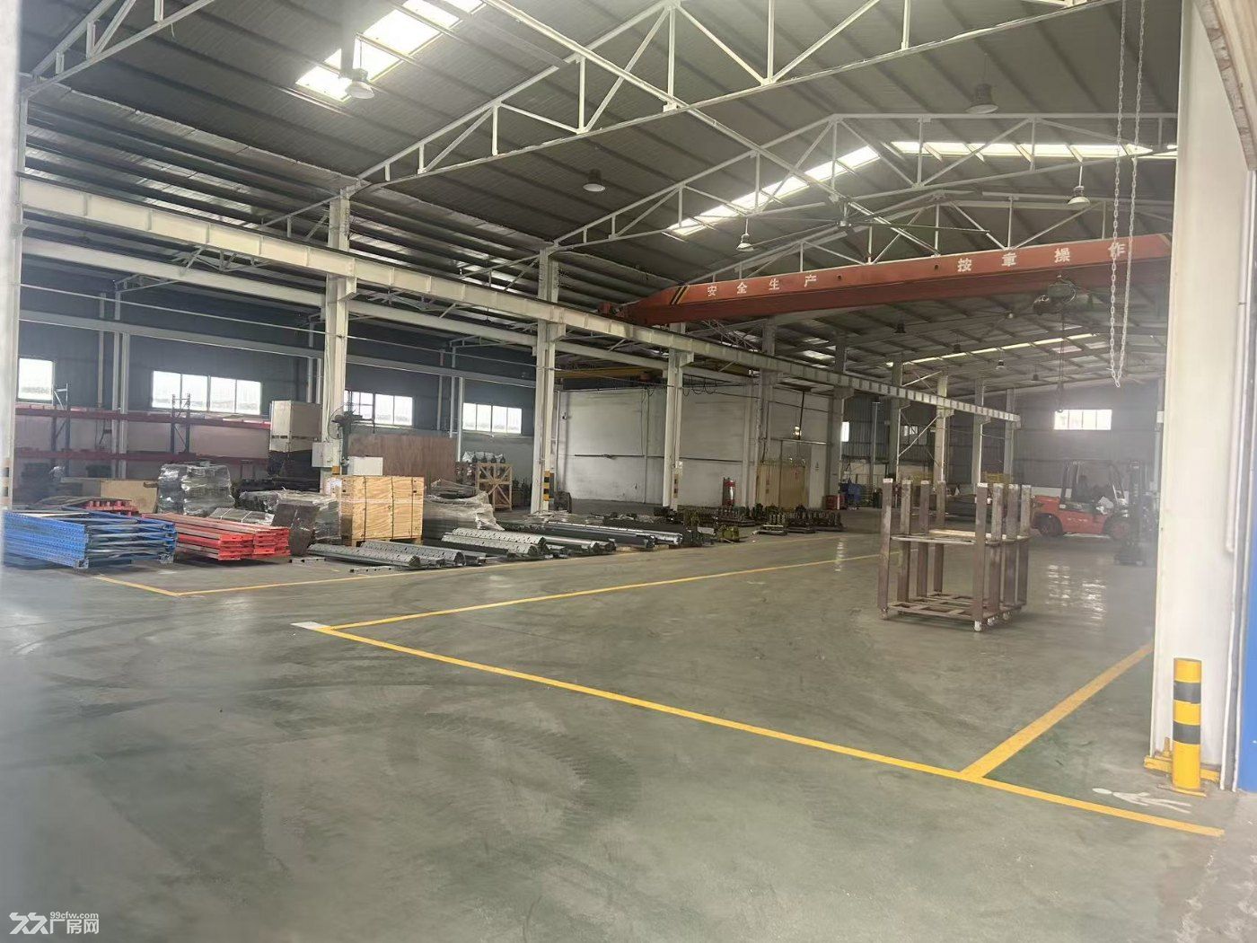 宁波江北厂房出租，工业区内，交通便利，可分租