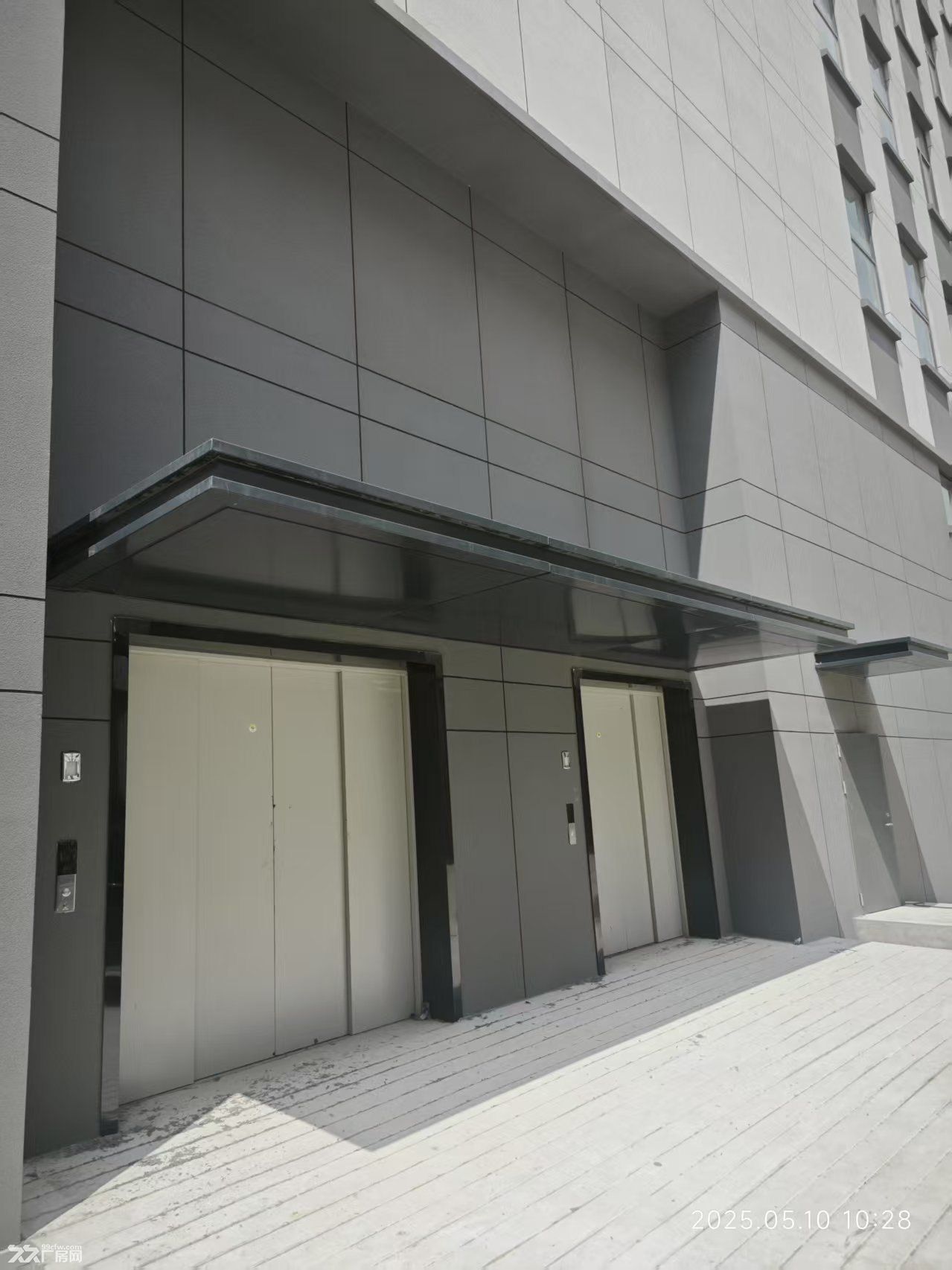 江宁区大平层厂房 8吨电梯 可上叉车 首付3成 按揭分期10年
