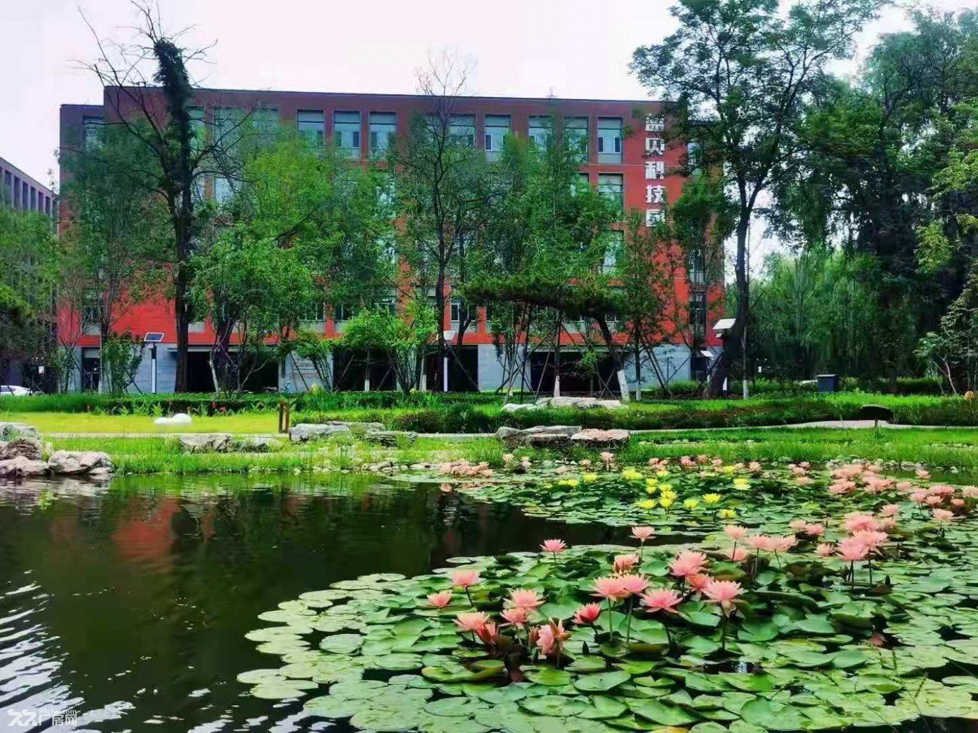 顺义后沙峪工业园区 地铁站500米 精装修配备2吨货梯 可生产环评 可租可售 - 2