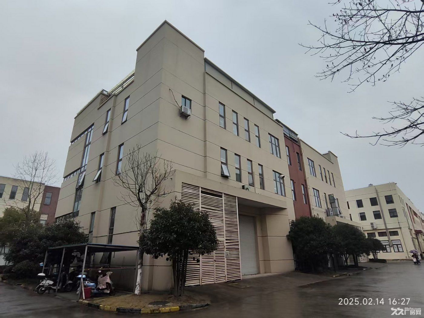 金山工业区联东U谷 独栋厂房2069平米 领包入住