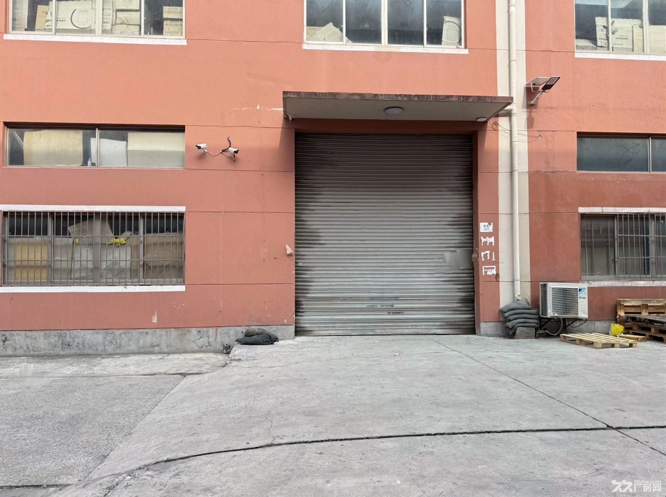 招商;招商:江桥金园一路原房东,一楼1650平可分割,单价1元层高5.5 - 4