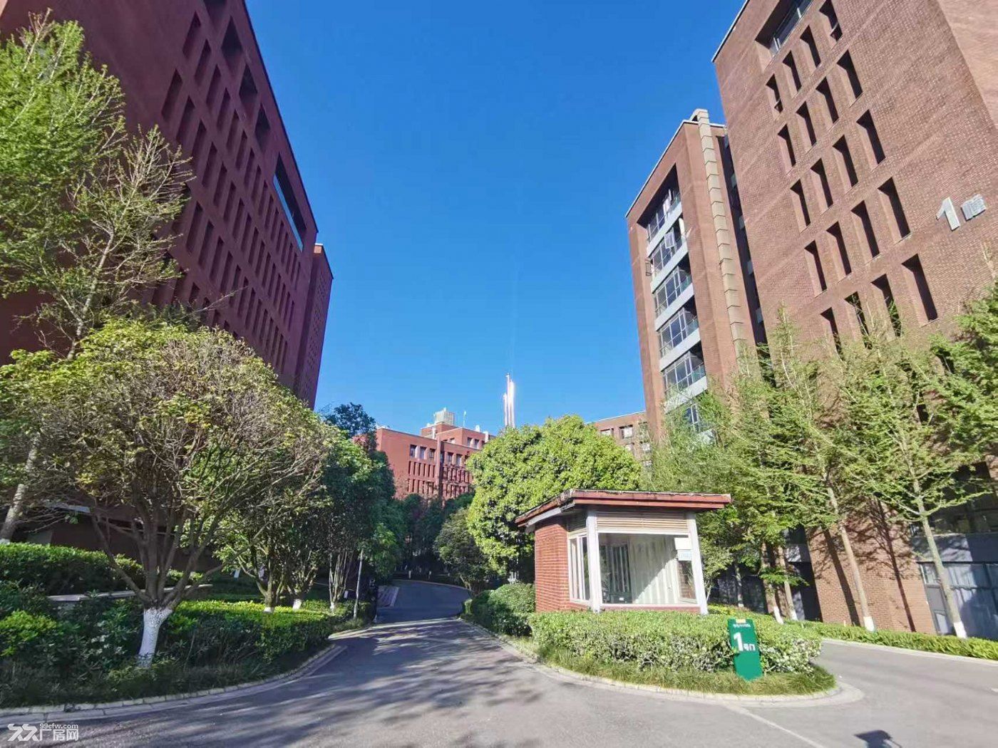 花园式园区丨交通便利丨价格优惠丨证件齐全 - 2