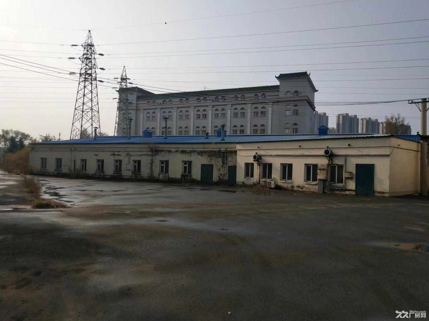 哈药集团世一堂制药厂(膏药厂)位于道外区东化工路7号 - 6