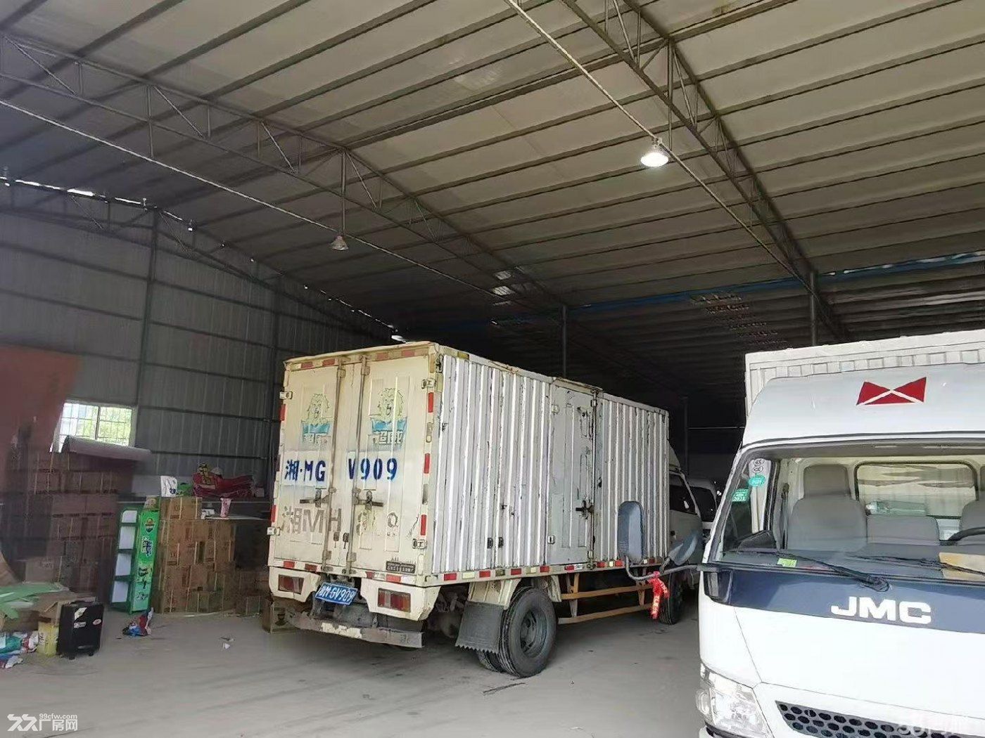 零陵区虎子岭新九中厂房，场地，仓库，房 屋出租，可通挂车，仓库。 - 3