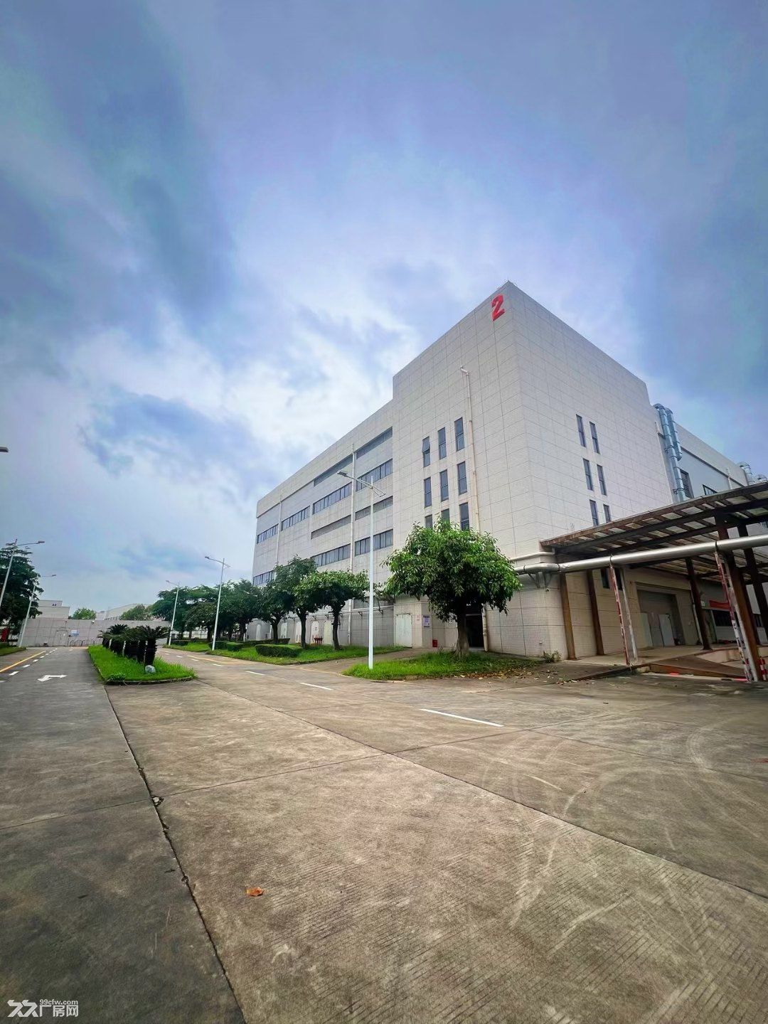 深圳龙华大浪原房东工业园区招租可分租