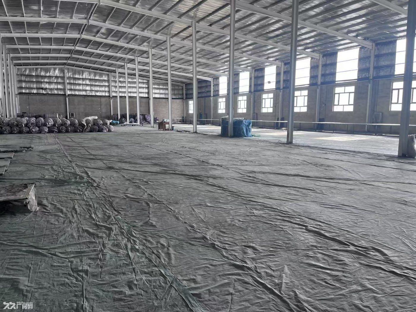出售实体工厂手续齐全，有房本，化工园区，位置好，不扰民，交通方便，可进大车 - 8
