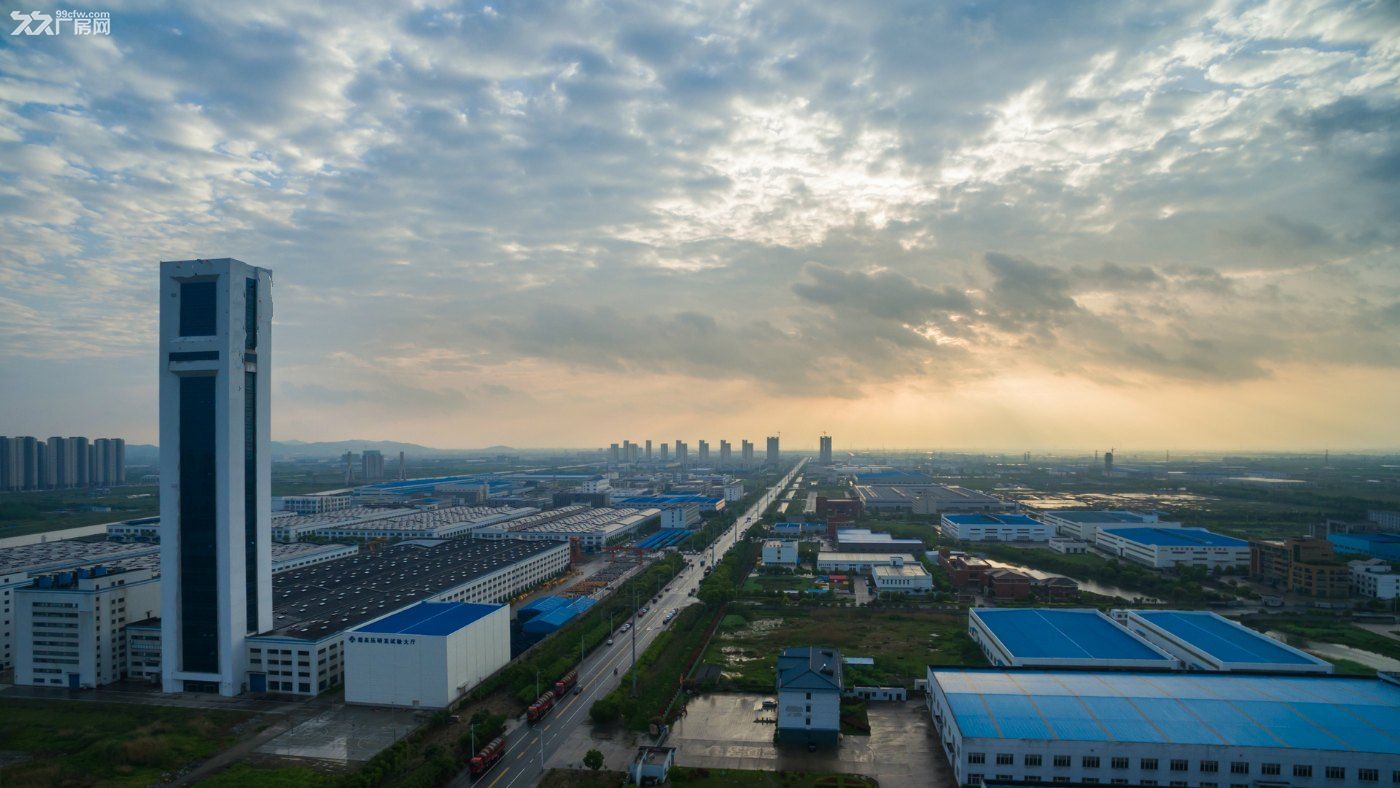 东莞市凤岗镇５８０００平米钢架厂房出租 (可分租)