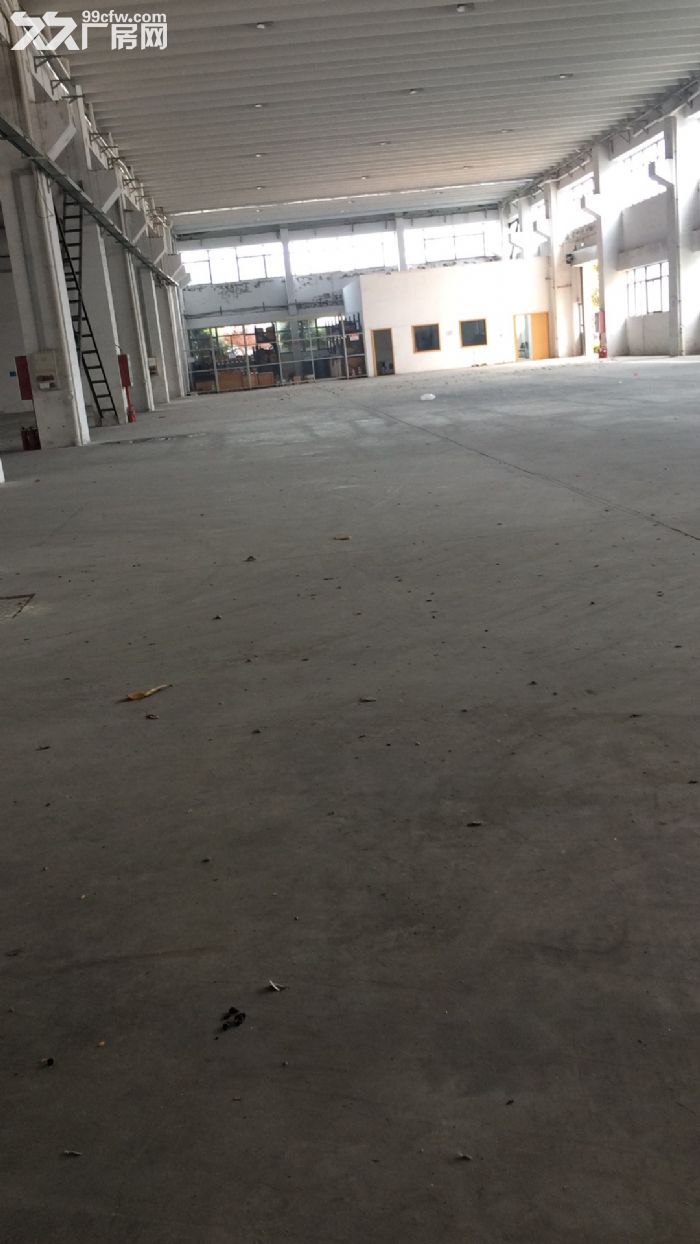 A胜浦双层5400平标准厂房 可分租 架行车