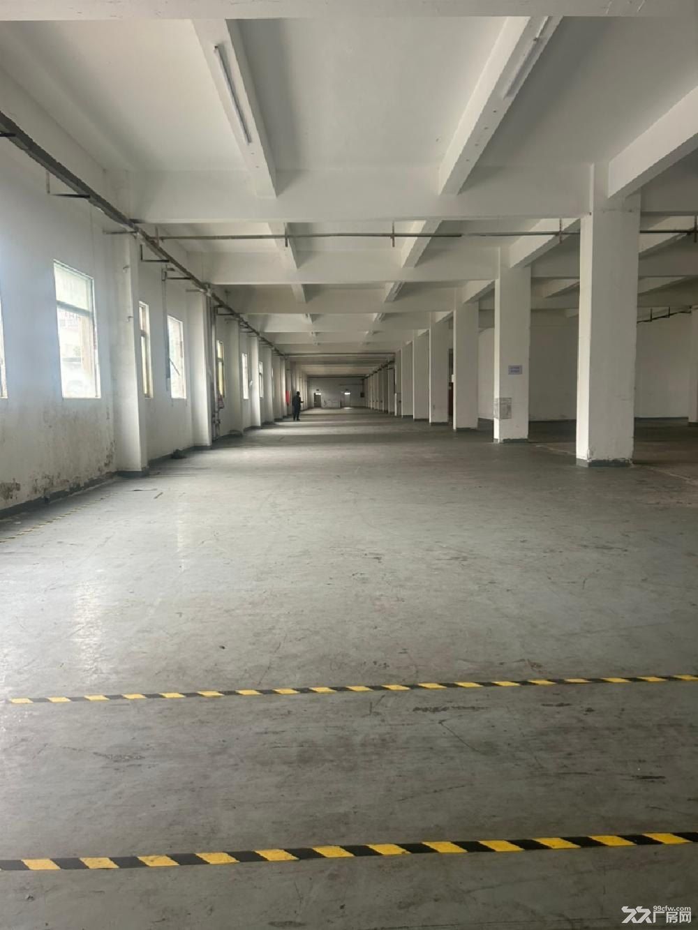 深圳光明高速路口的独栋厂房南北通透 精致户型 欢迎随时来看 - 2