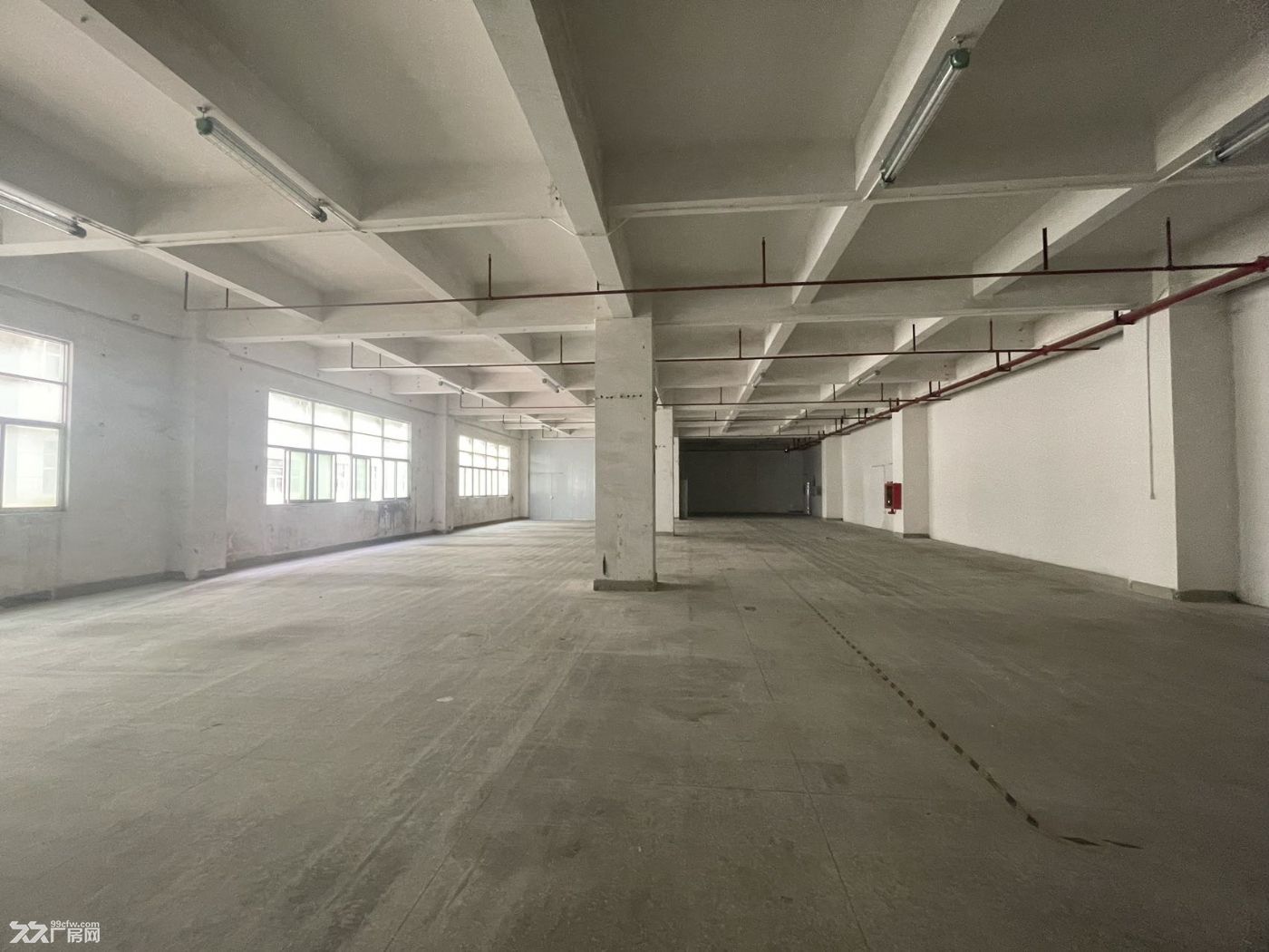 福永广深公路旁710平厂房出租可分租 - 6