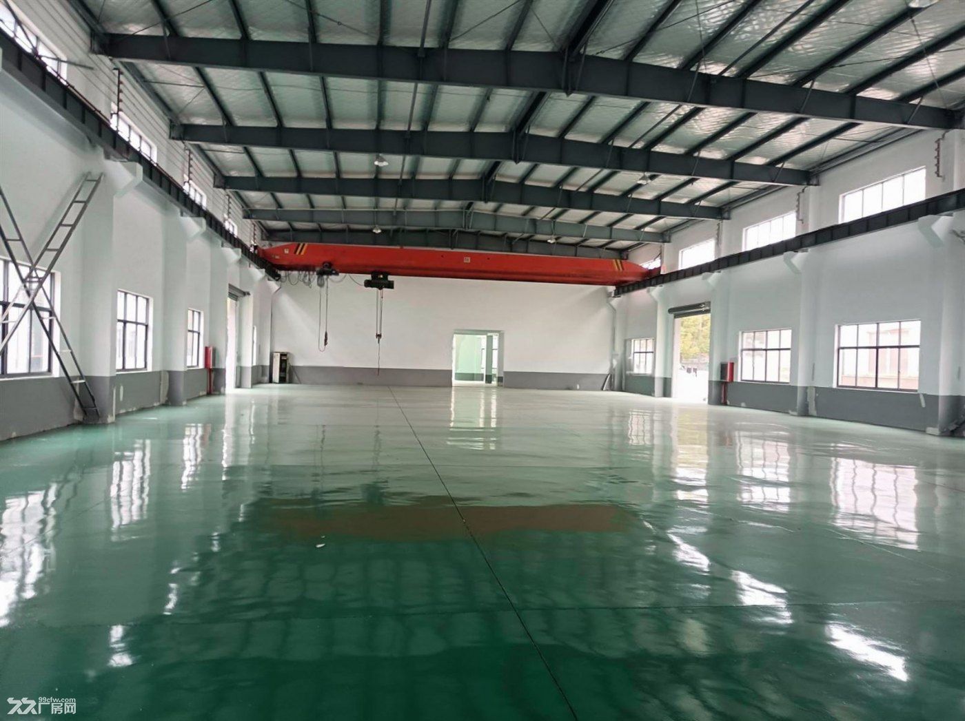 菊园一房东出租1500单层厂房仓库,场地大,形象好