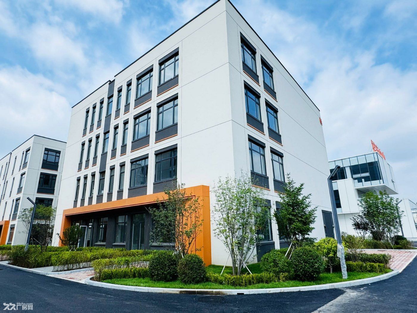 宝藏工业园区双地铁+机场 - 2