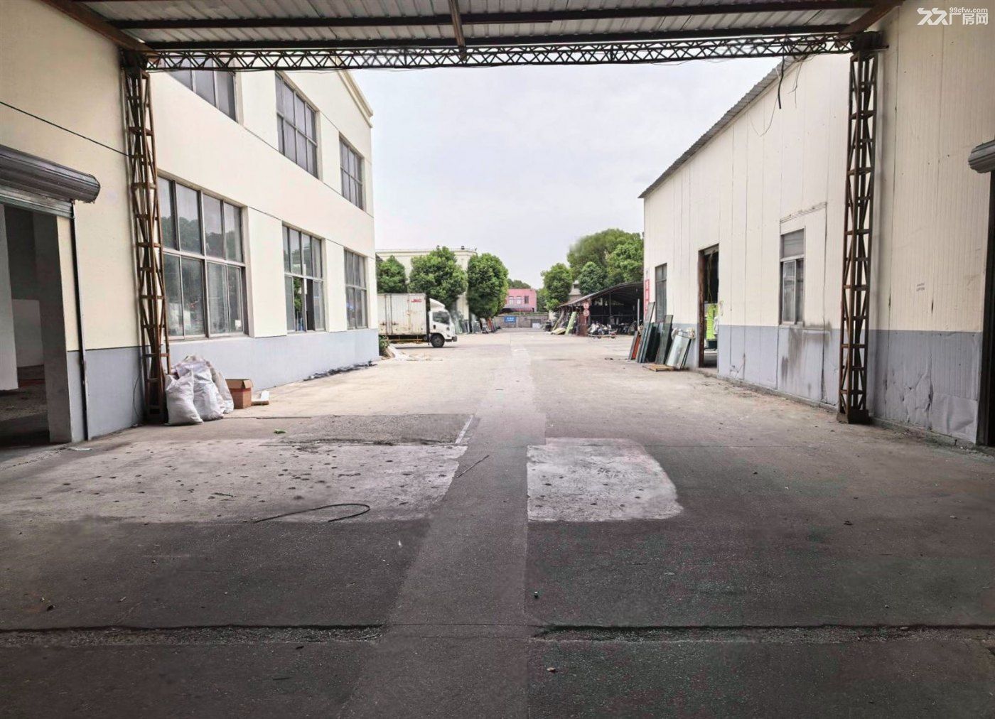 物业出租:黄渡 一楼200平层高10米 可架行车 大车可入库 带雨棚 - 5