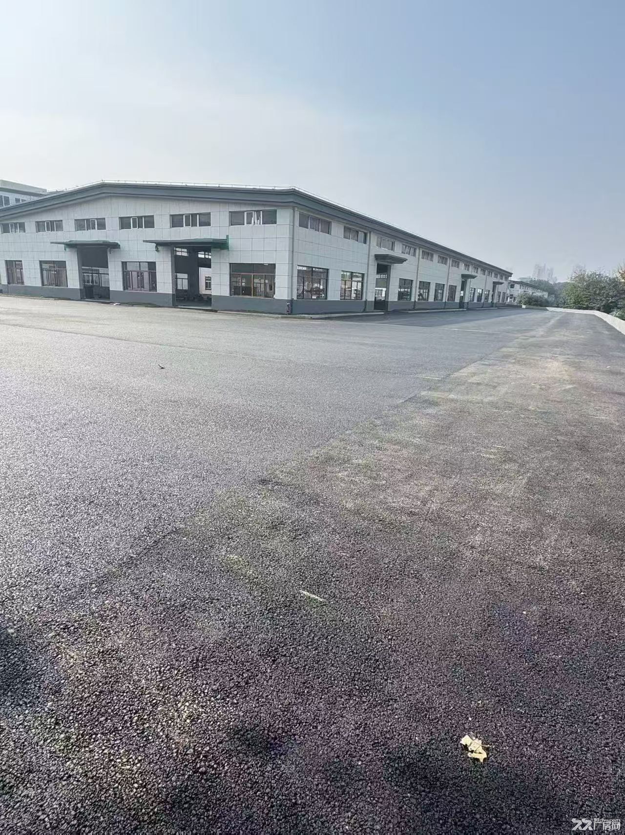 南翔单层1630平仓库 场地大 形象佳 可分租