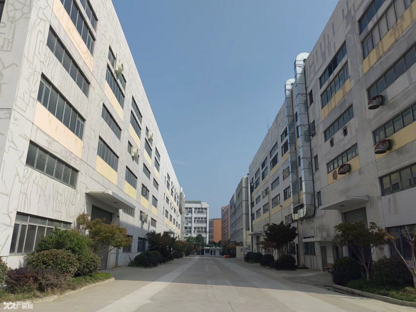 出租康桥公路地铁站口，孵化器园区，研发办公厂房，104板块可分割100平至1万平 - 3