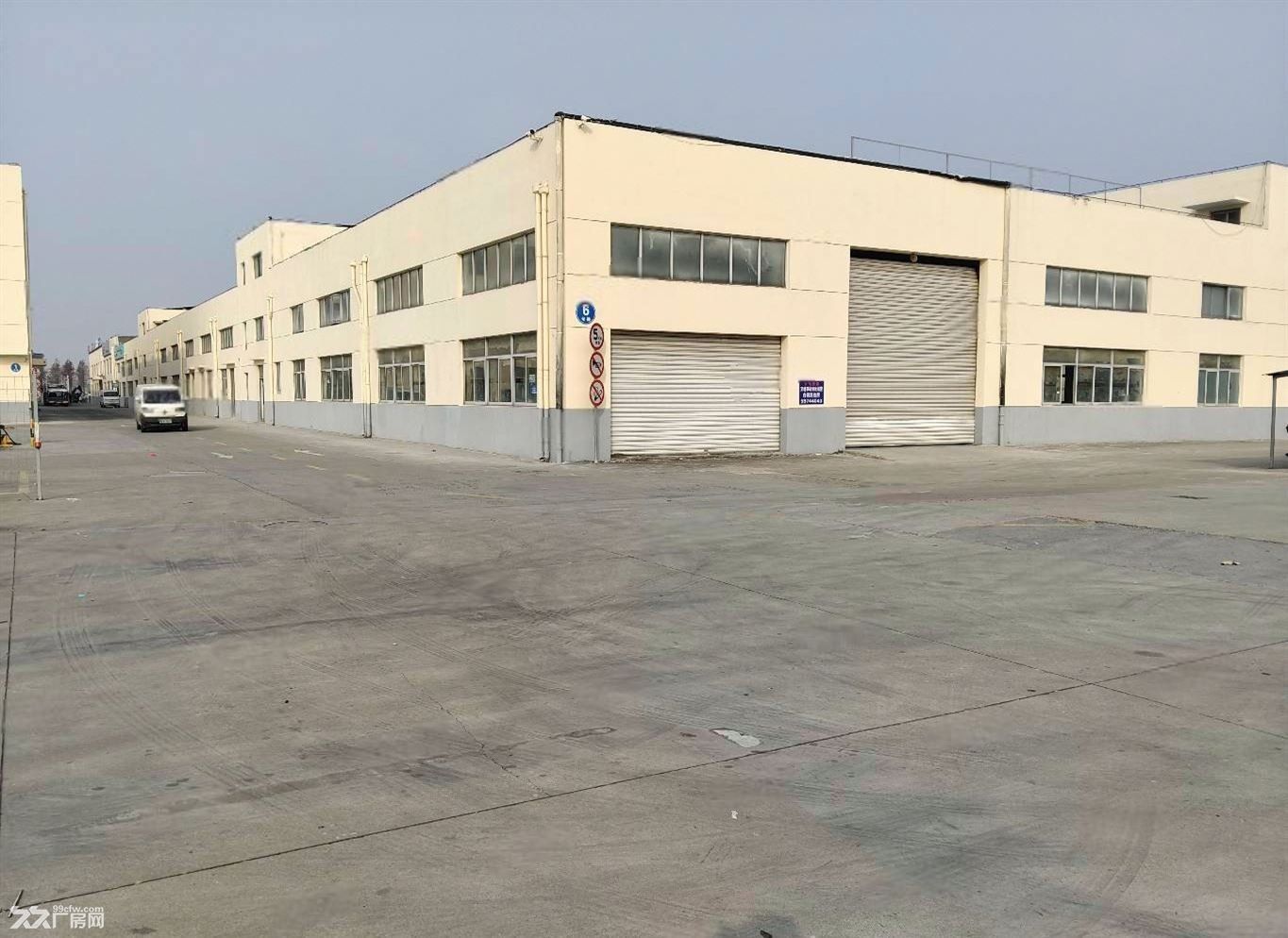 房东出租：房东直租：白鹤楼上仓库出租，320平，570平650平，大货梯 - 3