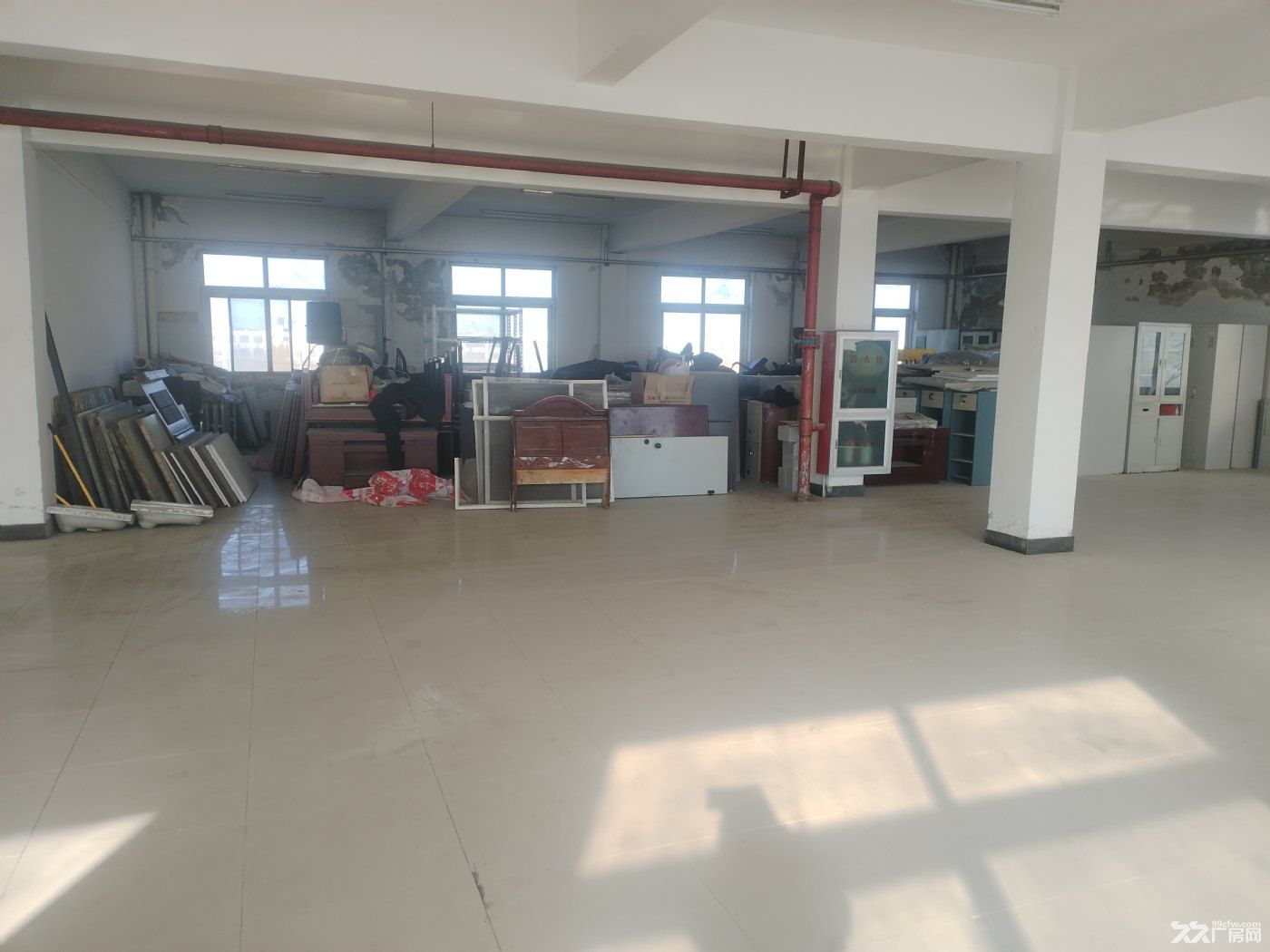 空港带燃气,可食品中央厨房仓储办公等,低价急租!