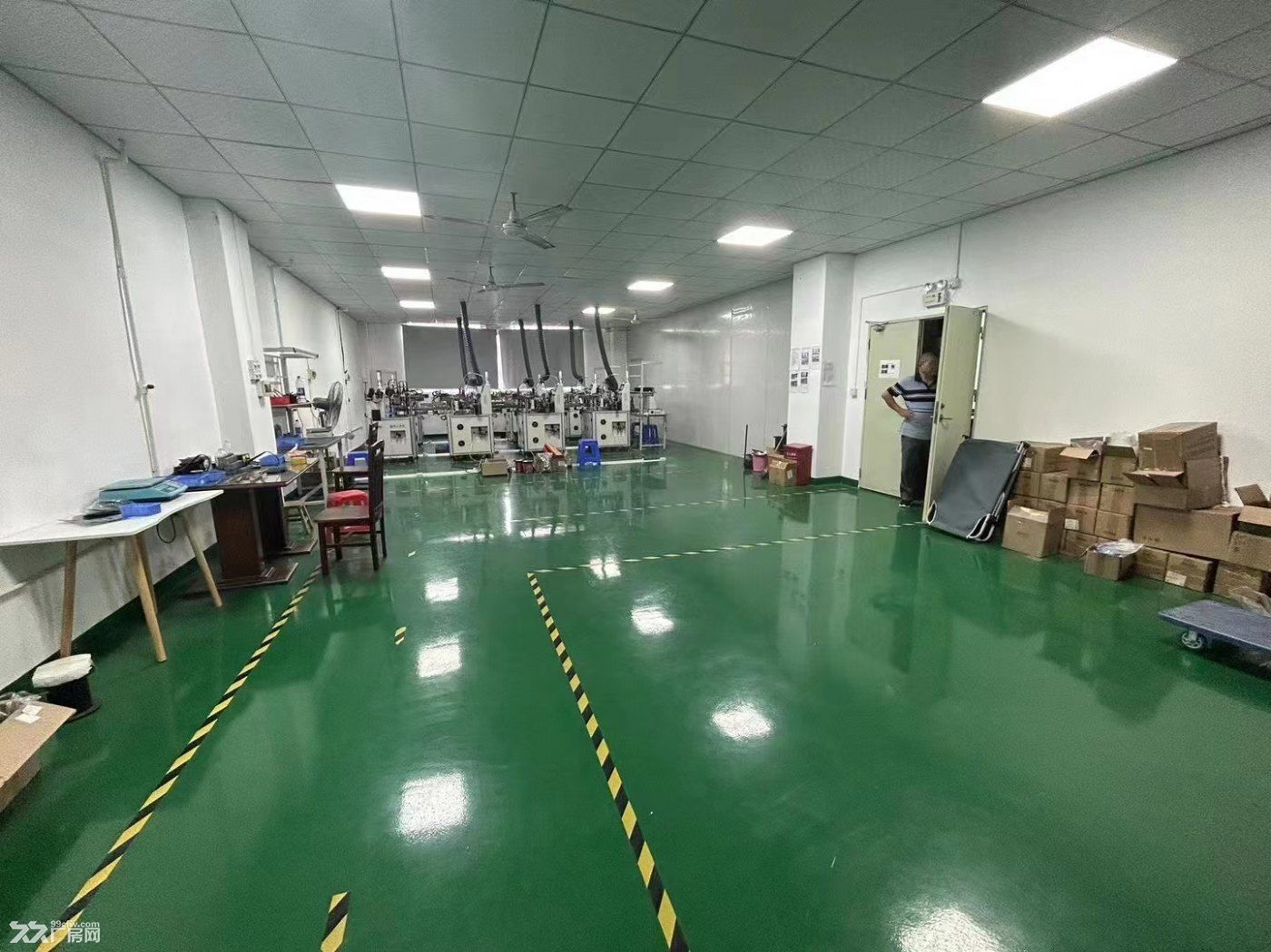 松岗燕川3楼厂房出租400平方 ，  带精装修 - 3