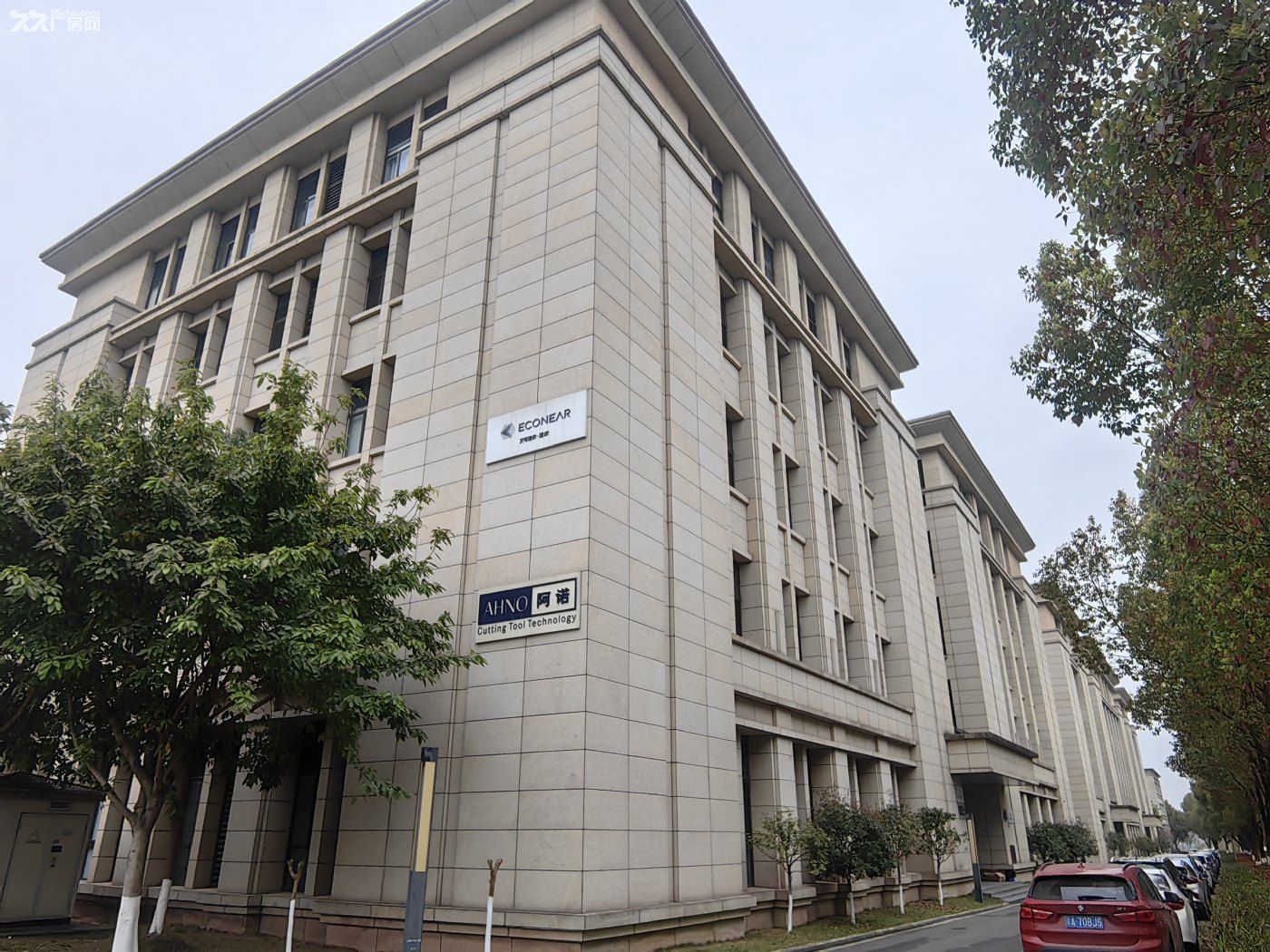 两江新区,轻轨站+公租房,400㎡精装厂房出租 - 8