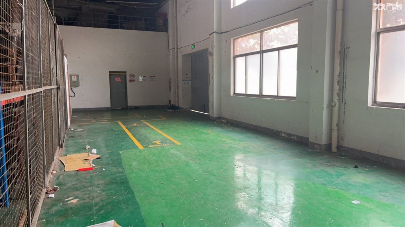 免；：出租昆山花桥标准工业厂房，高度 9 米有行车，门55 - 5