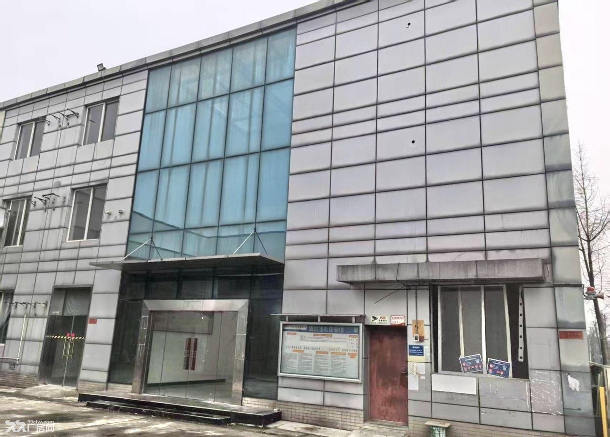双流蛟龙港2242平米厂房库房出租独门独院
