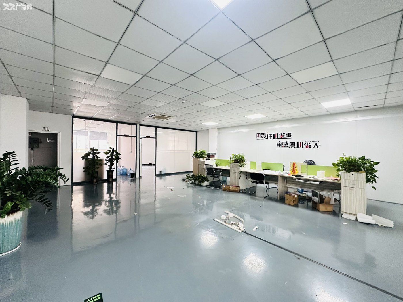 龙华大浪商业中心精装修整层1250平厂房出租 - 4