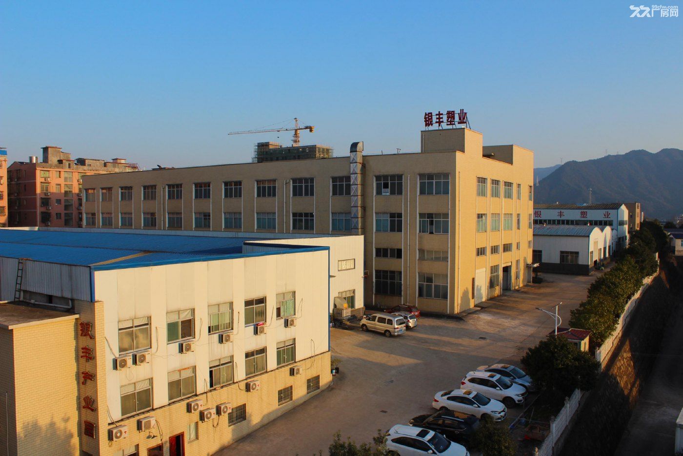 园区直租, 浏阳经开区洞阳收费站旁厂房带办公楼宿舍出租,有专变