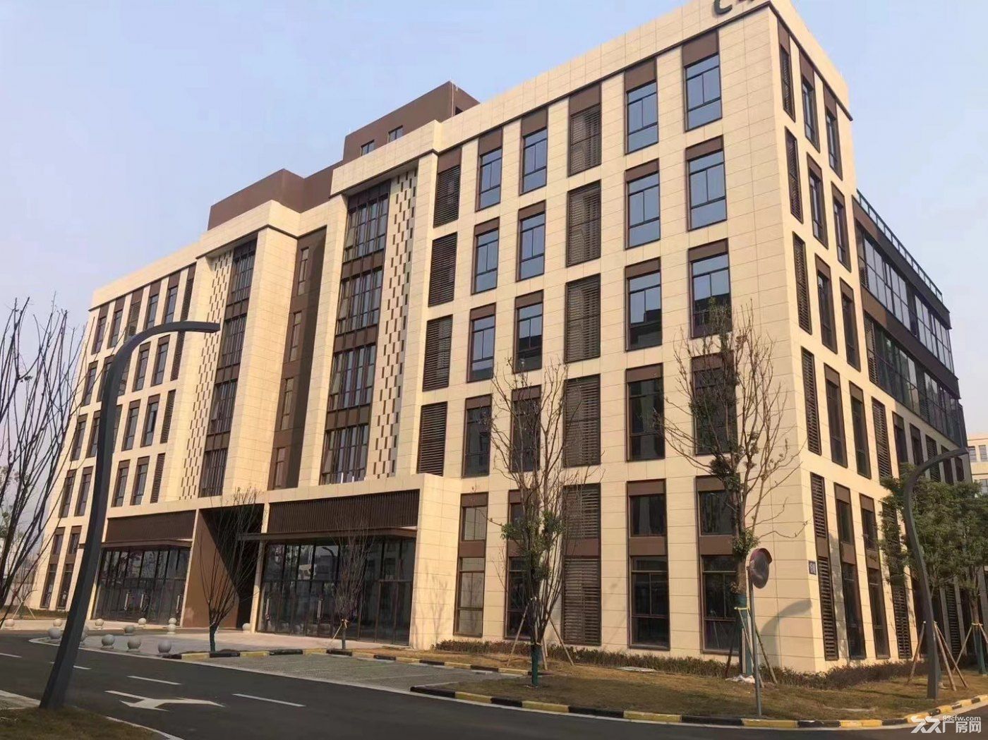 出租 400平起租 适合研发生产 交通配套完善 国企直租