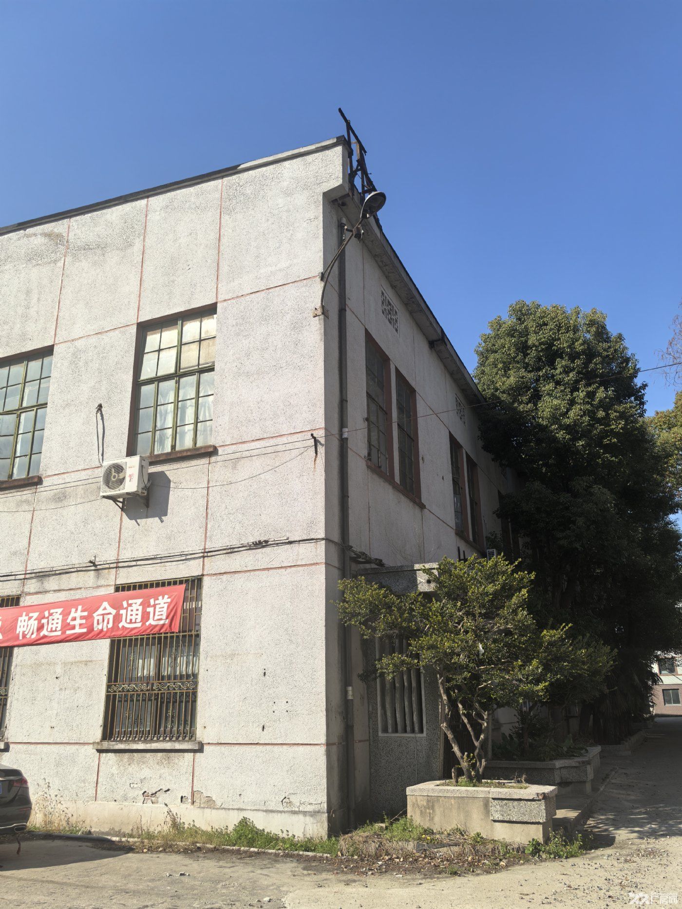 高桥镇凌桥地区江心沙路厂房办公出租