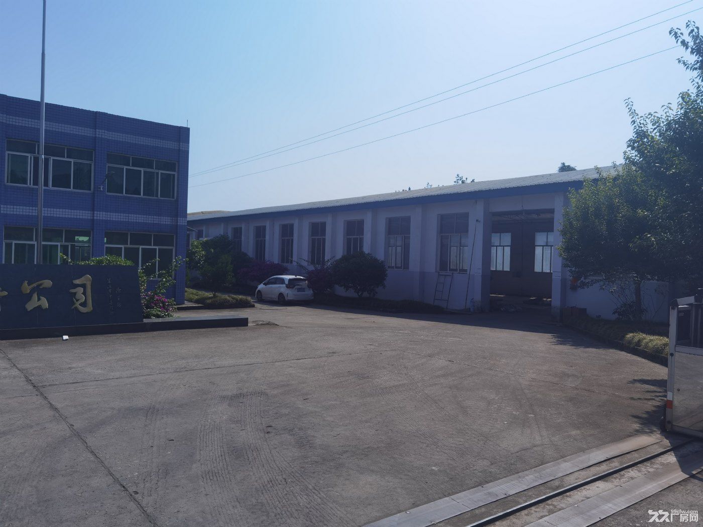 稀缺独栋产权厂房出售｜带住宿+精装办公室+花园式环境，企业自用优选