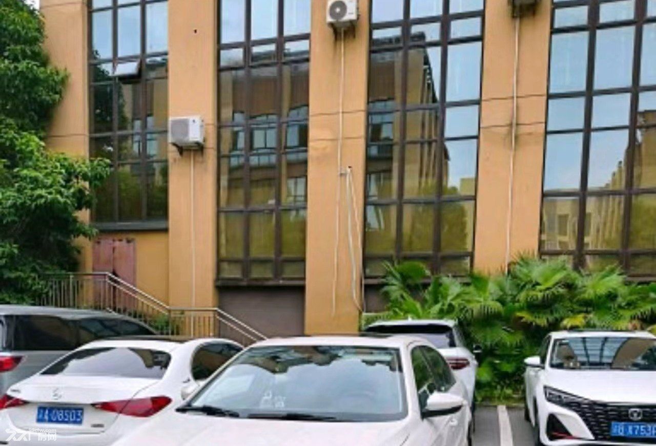 两江鱼复端户整层出售