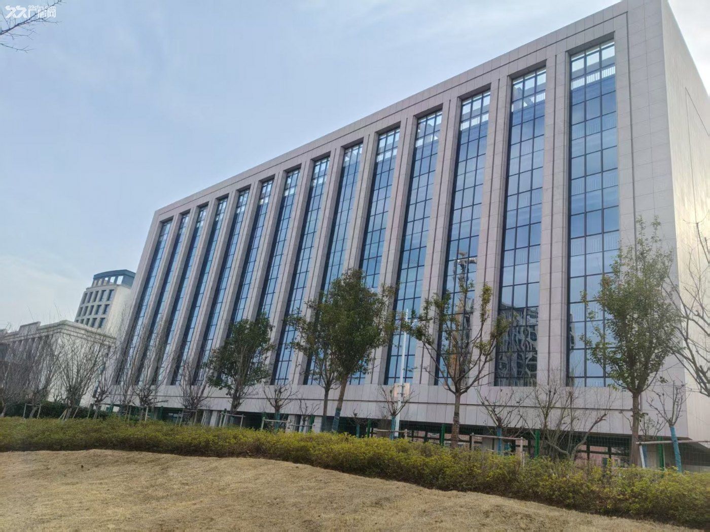 标准化厂房、办公楼 招租