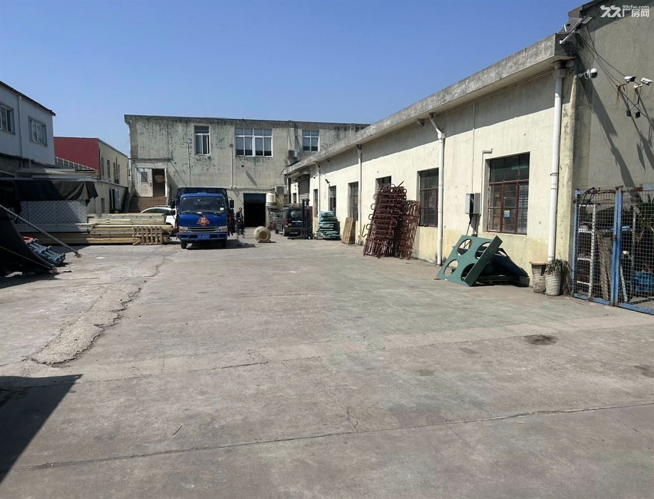 房东直租：江桥独门独院1000平米，超大空地，