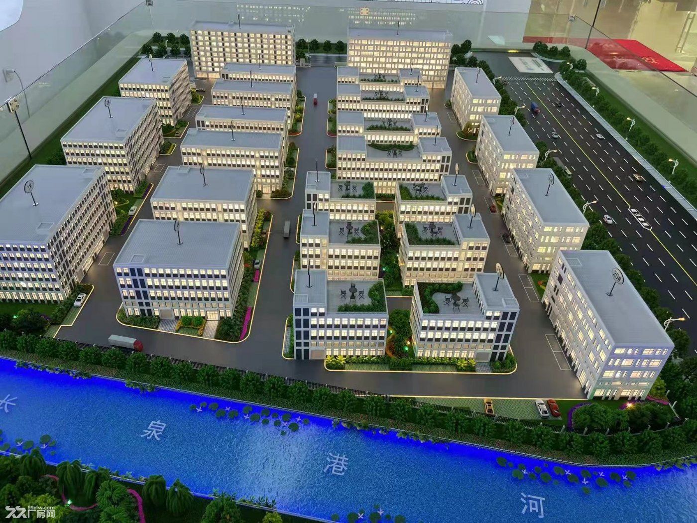 临港新区,104地块,可生产研发,配套成熟,两刻钟直达张江高科 - 2
