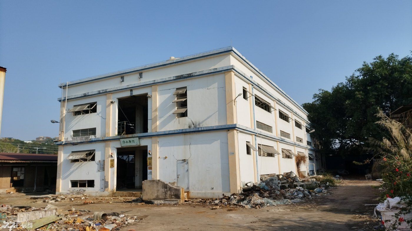 广州厂房,占地48000方,建面24000方, 一口价仅售9100万,评估3亿。 - 6
