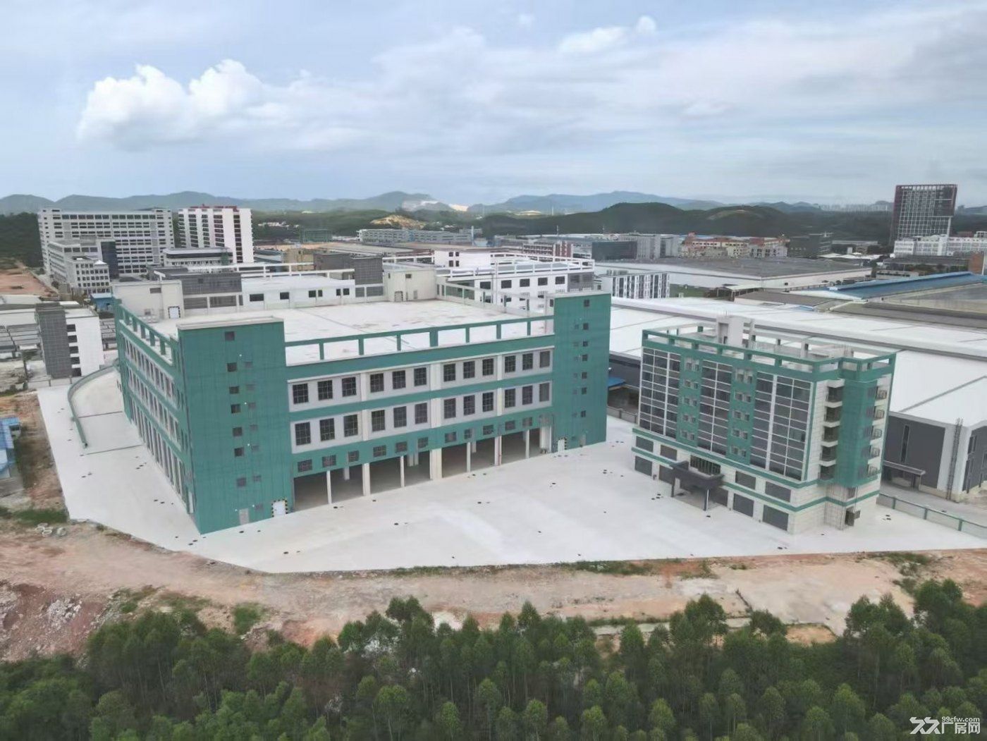 鹤山市鹤城镇标准厂房出租 - 3