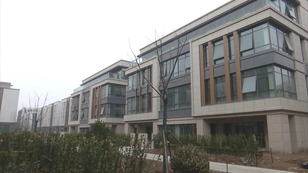 距离青岛胶东国际机场5分钟，商业写字楼出售！出租！ 可租可售 - 3