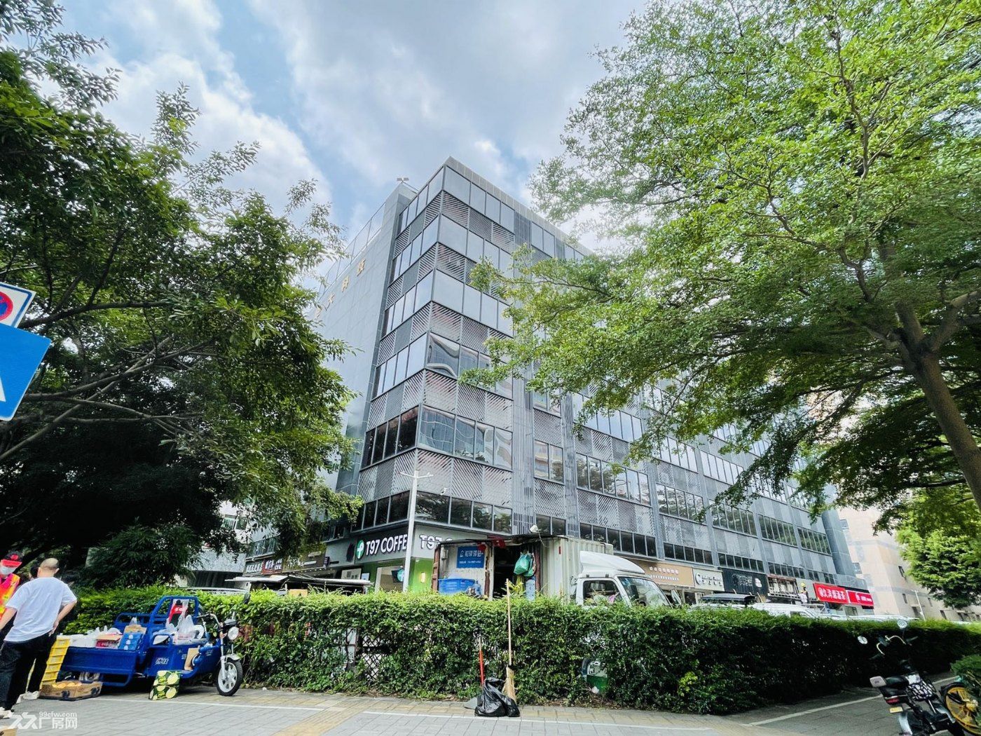 南山高新园地铁口精装330平抄底价29元即可享受甲级写字楼服务 - 8