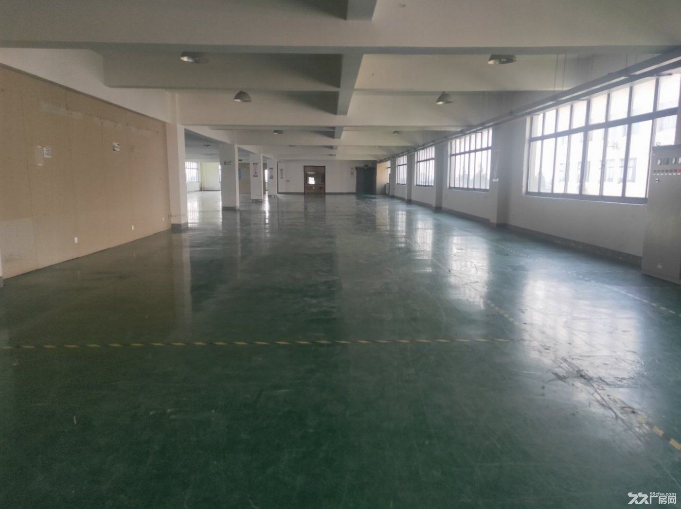 周浦沈梅路地铁站原房东直租1100平 大小可分割 超大空地 - 2