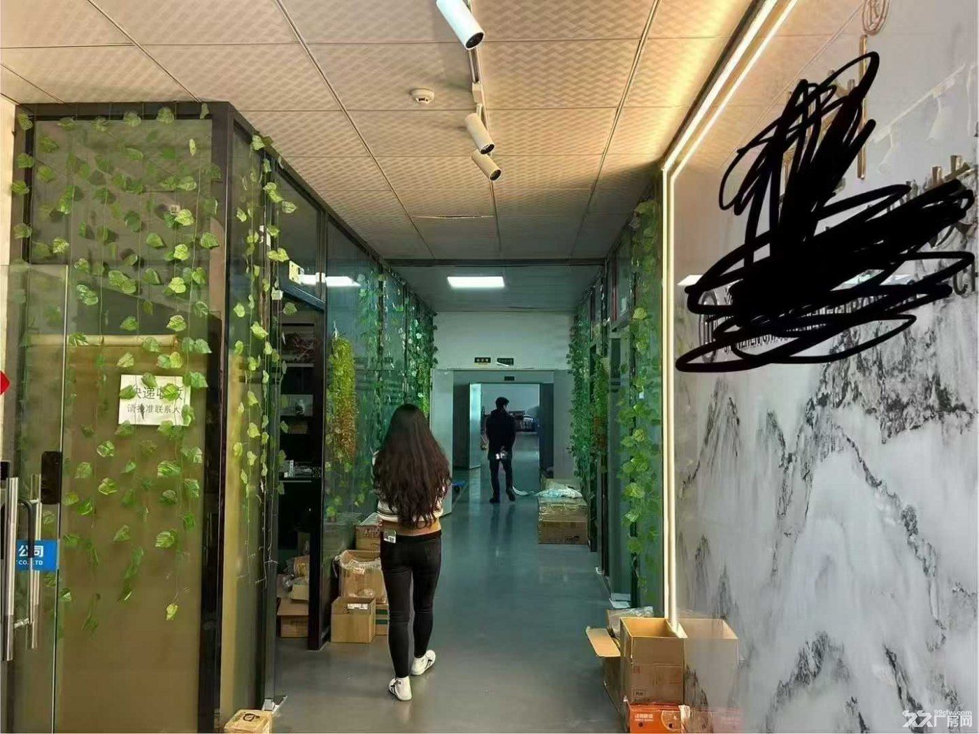 深圳龙华厂房出租880平方有装修 - 3