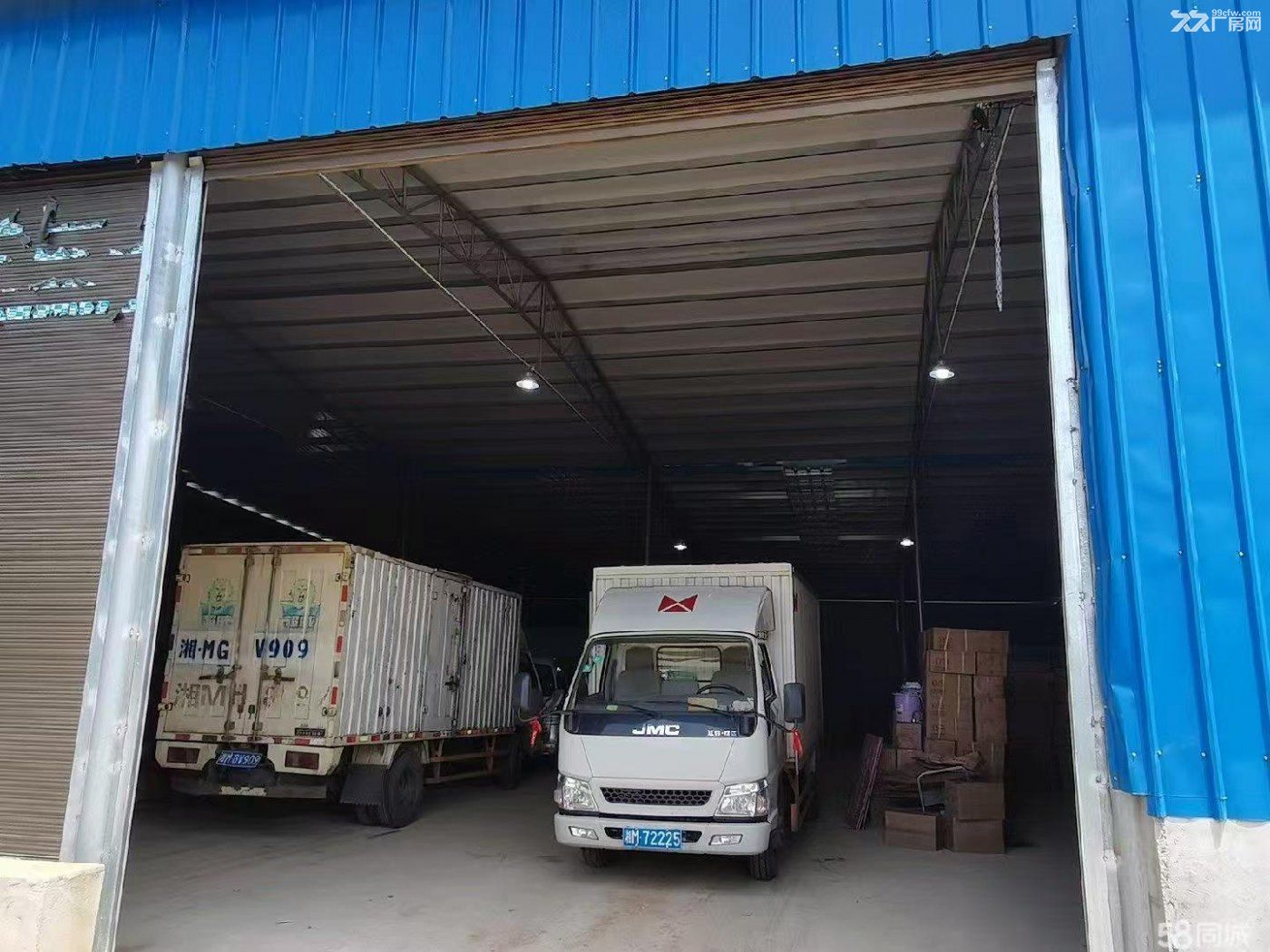 零陵区虎子岭新九中厂房，场地，仓库，房 屋出租，可通挂车，仓库。 - 4