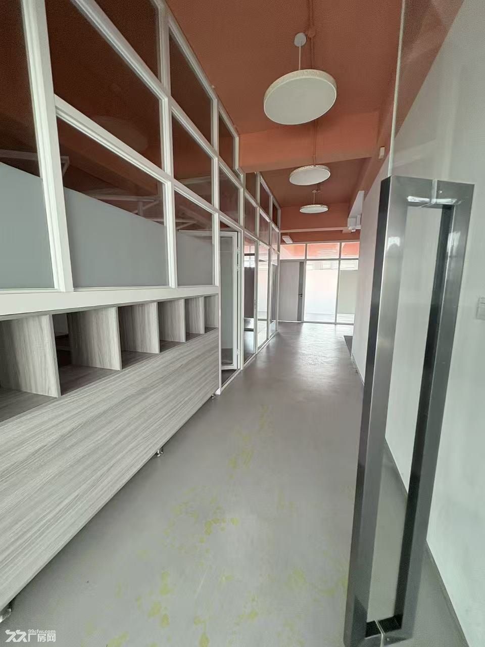 房东直租,3楼小面积650平,紧邻宝龙广场商圈地铁站