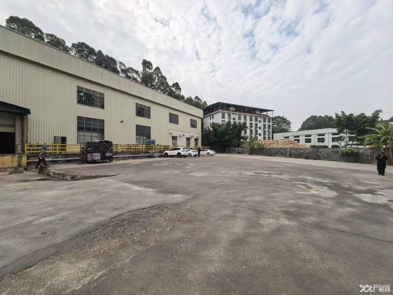 增城区新塘独门独院厂房5900平方，空地2000平方，租金24元一平方 - 2