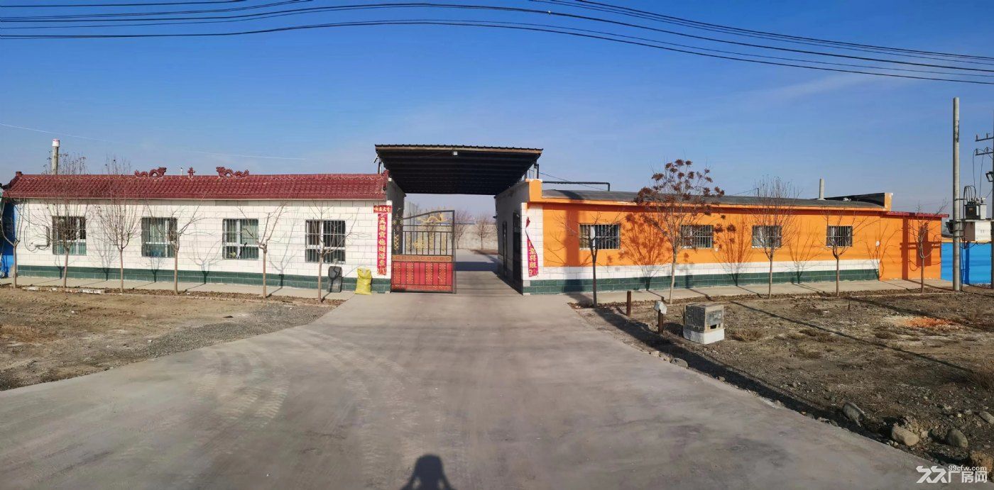 1800平大院子交通便利电价低廉住房车间库房齐全 - 2