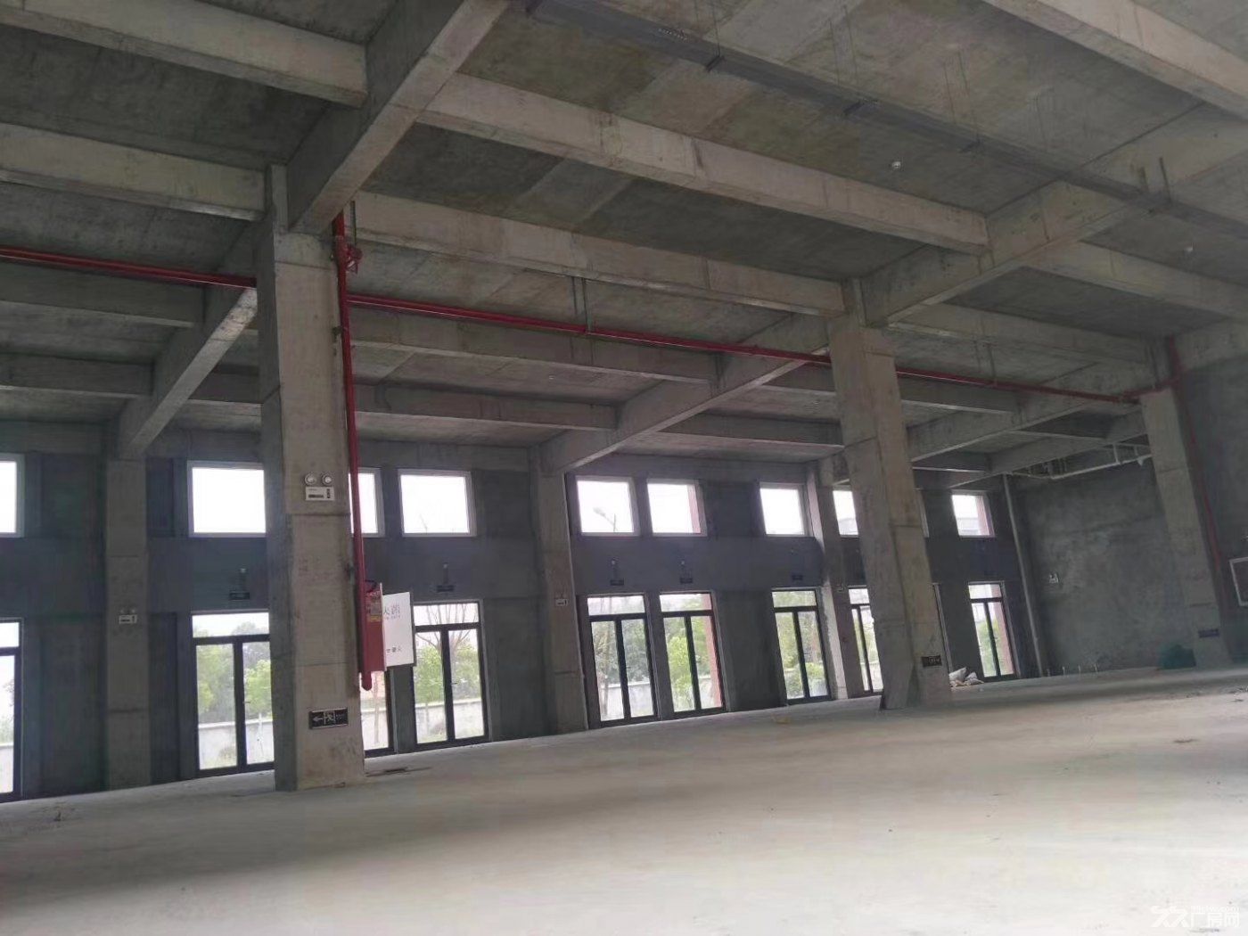 紧邻高速地铁口双出口，优质厂房，可独栋可分层分户出售 - 3