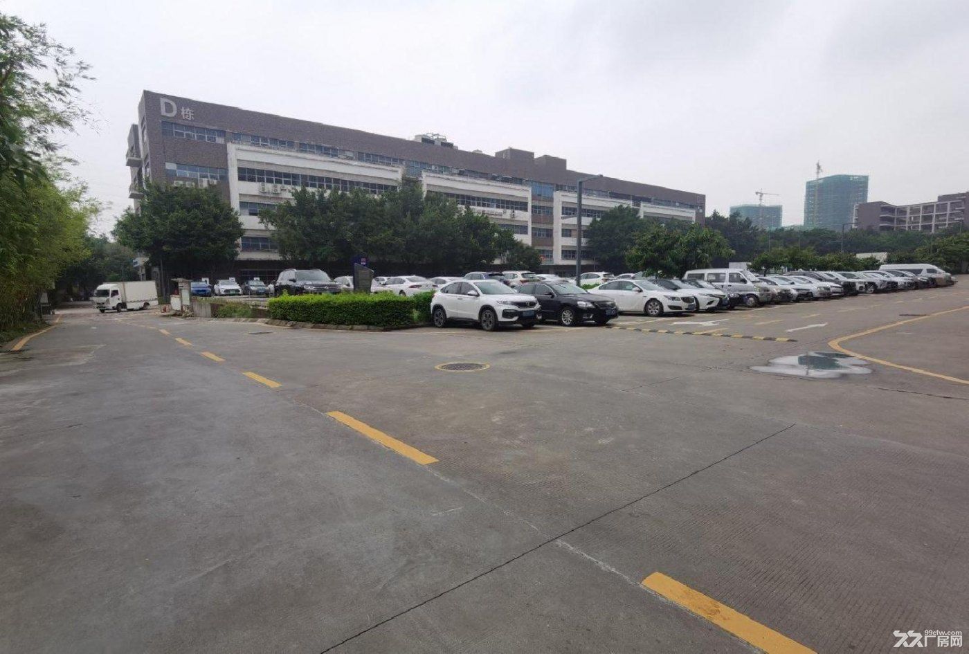 龙华牛湖工业园区红本厂房仓库出租可分出3百5百8百使用率高q - 7